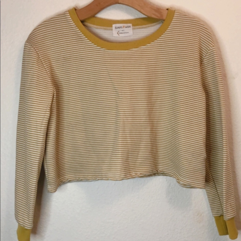 Yellow stripes crop top